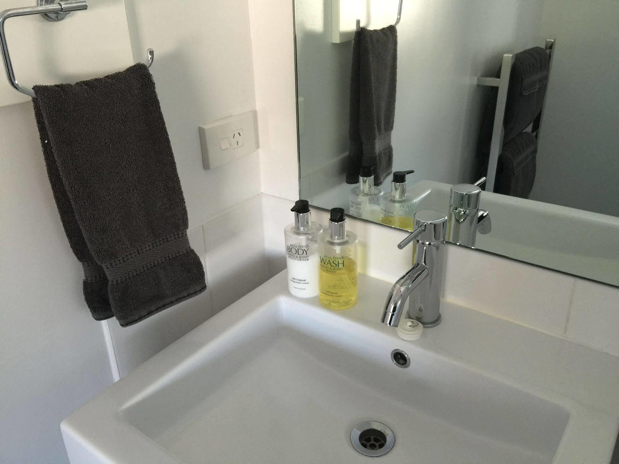 Airport Delta Motel Крайстчърч Екстериор снимка